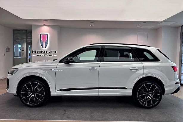 Q7 45 TFSI quattro tiptronic 2.0 AT 4WD (252 л.с.) фото 3