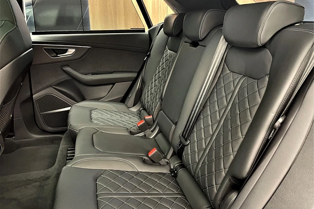 Q8 55 ТФСИ Кватро типтроник 3.0 AT 4WD (340 л.с.) фото 16
