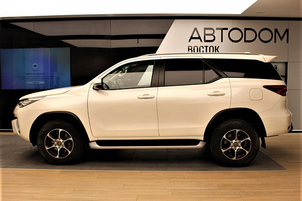 Fortuner TRD 2.8d AT 4WD (177 л.с.) фото 3