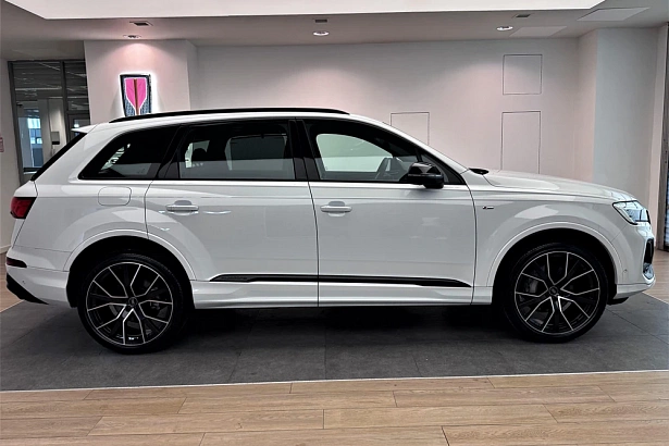 Q7 45 TFSI quattro tiptronic 2.0 AT 4WD (252 л.с.) фото 7