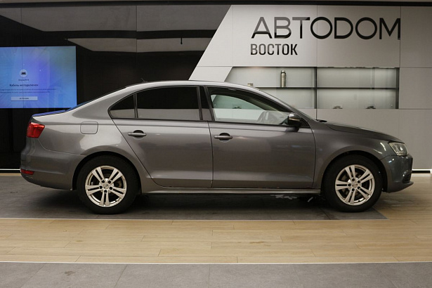 Jetta Conceptline 1.6 MT (105 л.с.) фото 7